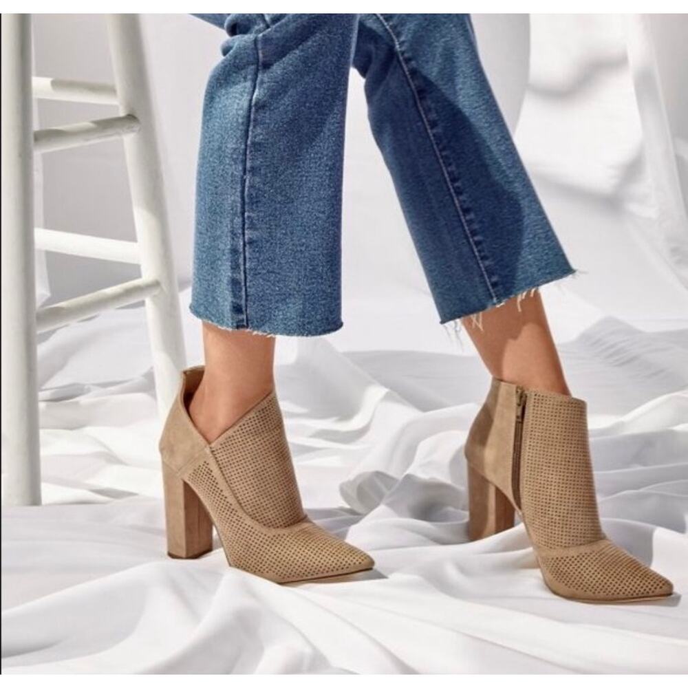 JustFab Chic Peek Perforated Ankle Boots Size 11 Taupe Tan Open Side Pointed Toe - Picture 2 of 10